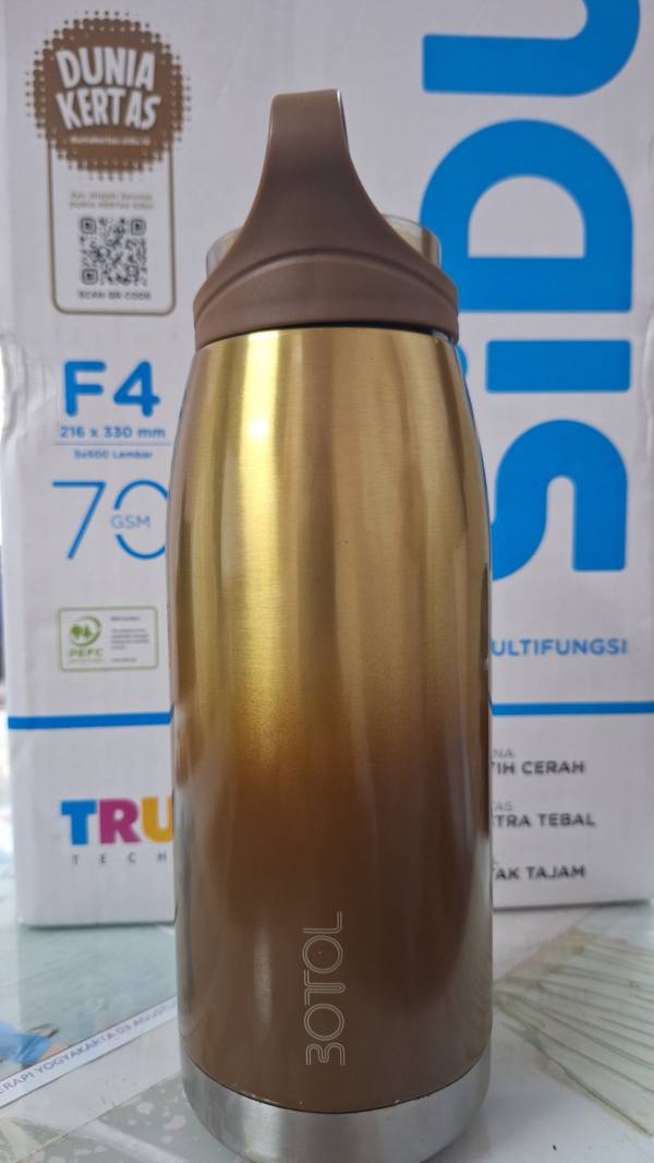 Botol tumbler