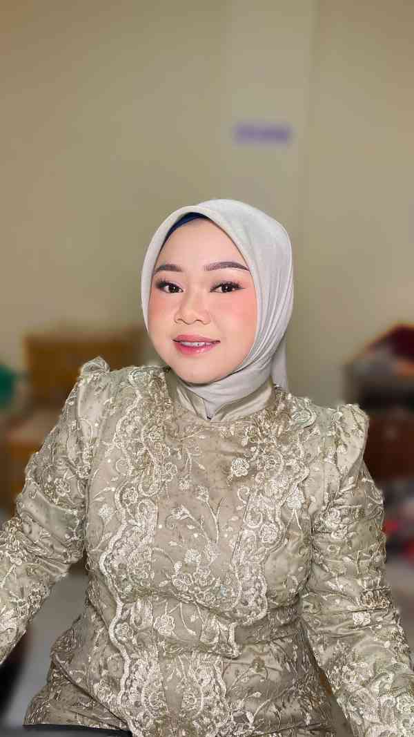 Jasa Makeup by Fara